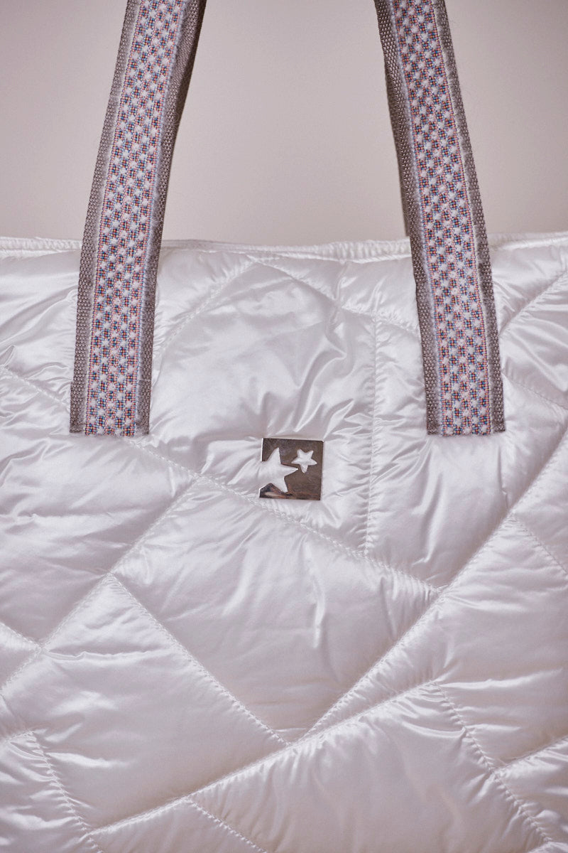 Beyaz  Kapitone Omuz Çantası(Beyaz askılı)