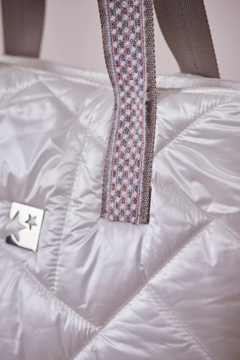 Beyaz  Kapitone Omuz Çantası(Beyaz askılı)