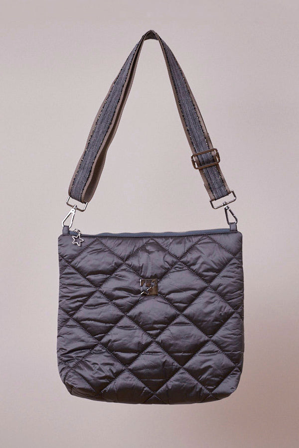 Büyükboy Gri Kapitone Çapraz Çanta (Gri askılı)