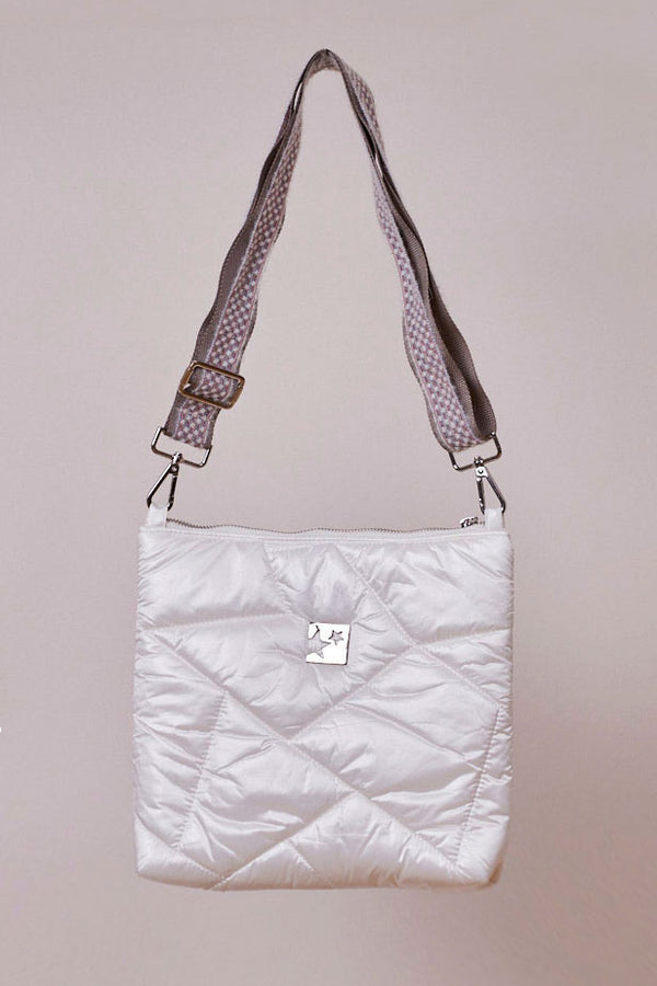 Büyükboy Beyaz Kapitone Çapraz Çanta (Beyaz askılı)