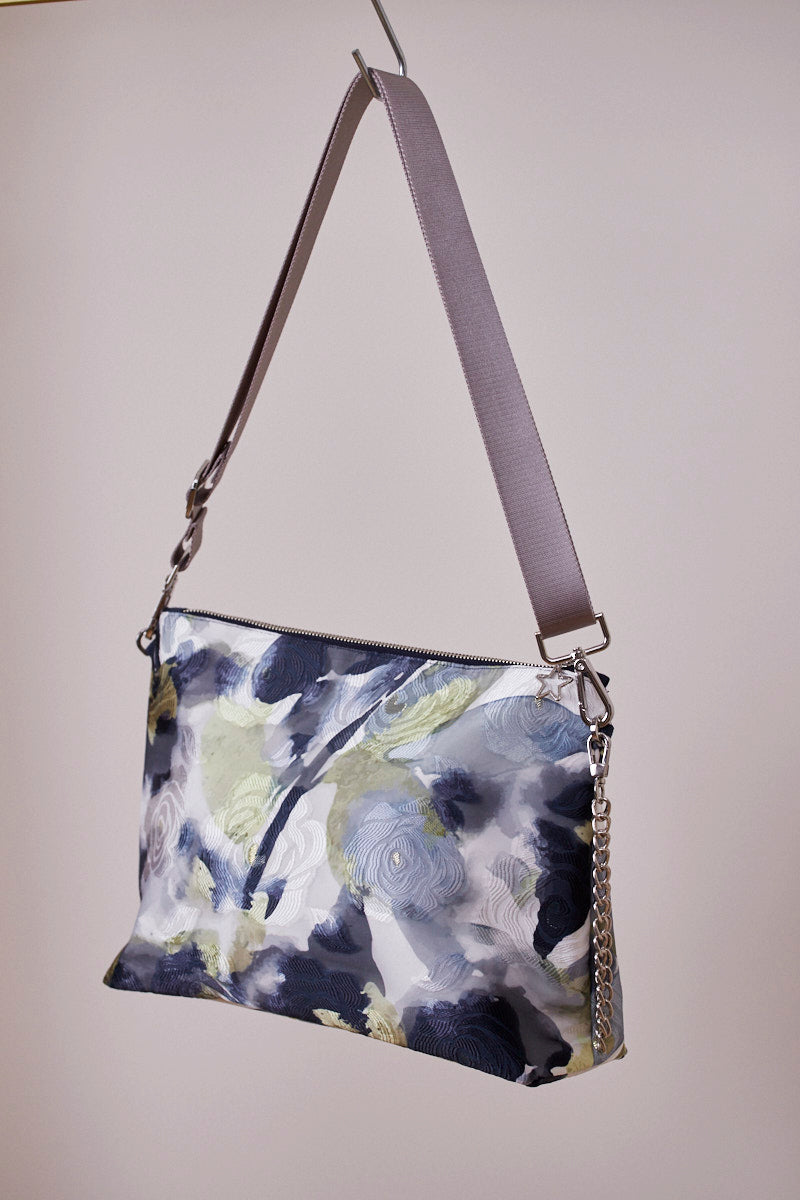 Lacivert Desenli  Portföy Çanta  (Çapraz Askılı)