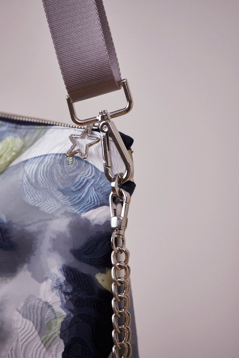 Lacivert Desenli  Portföy Çanta  (Çapraz Askılı)