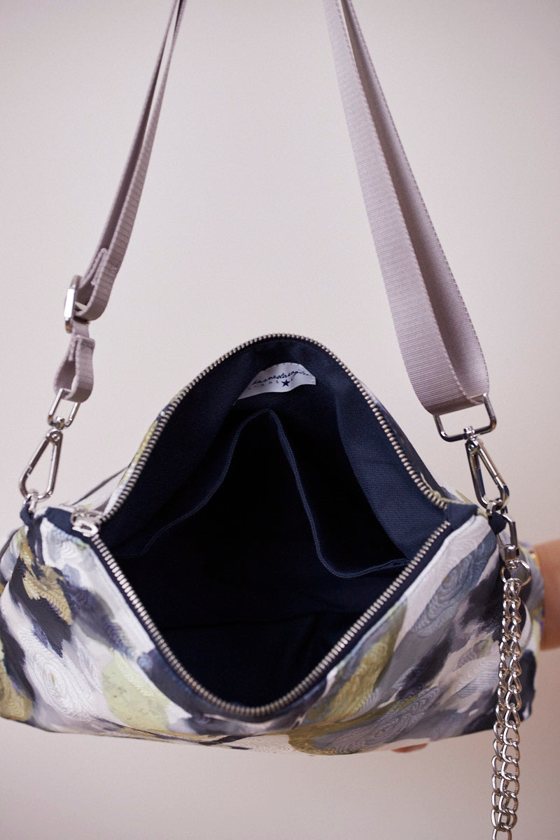 Lacivert Desenli  Portföy Çanta  (Çapraz Askılı)