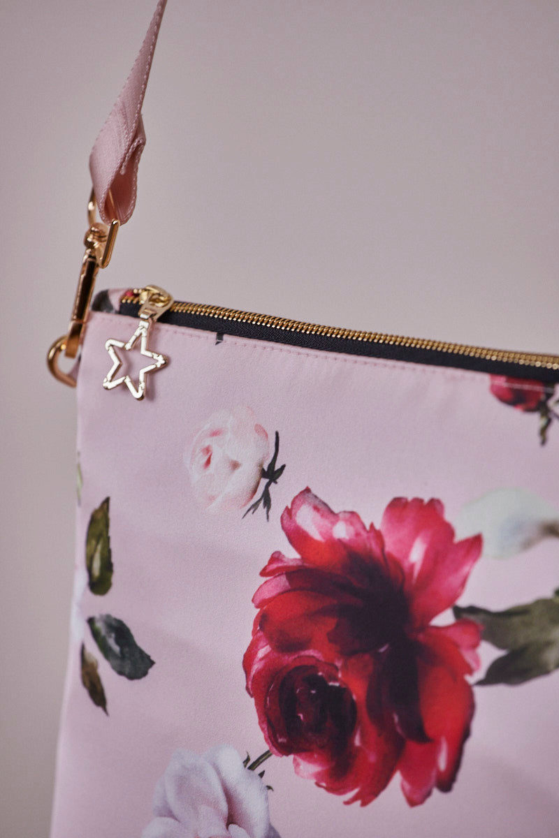 Pembe Çiçekli Portföy Çanta  (Çapraz Askılı)
