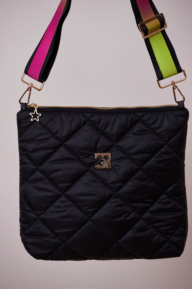 Büyükboy Siyah Kapitone Çapraz Çanta (Pembe askılı)